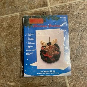 Christmas Greeting Card Felt Ornament Design Works Crafts #5581 NIP